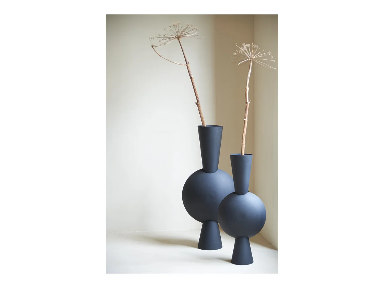 Vase KAVANDU - 37,5x22x81cm - Noir