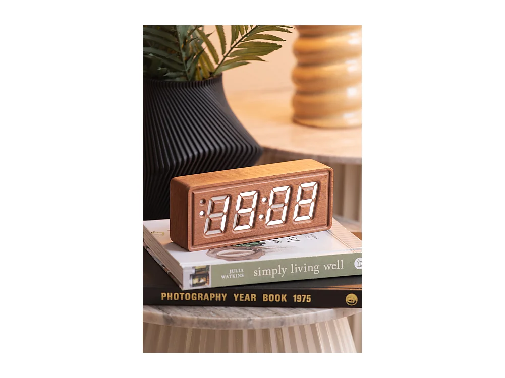 Wekker Solid Wood Engraved - Donker hout