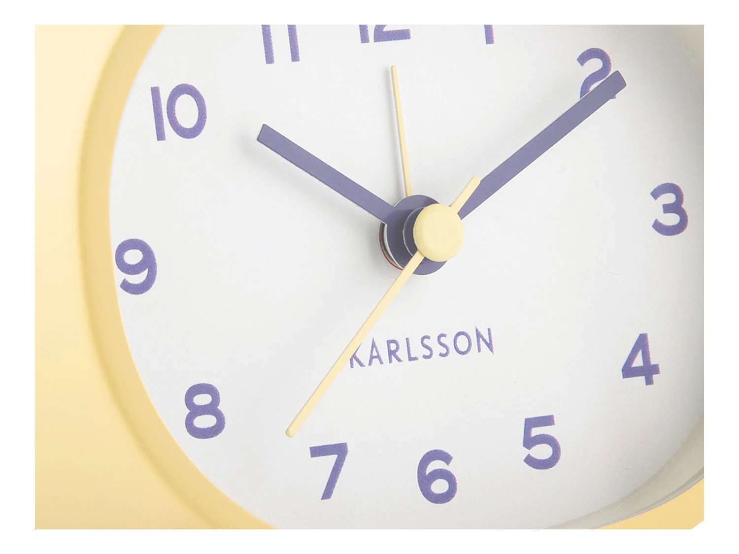 Réveil Cheeky Oval - Jaune doux