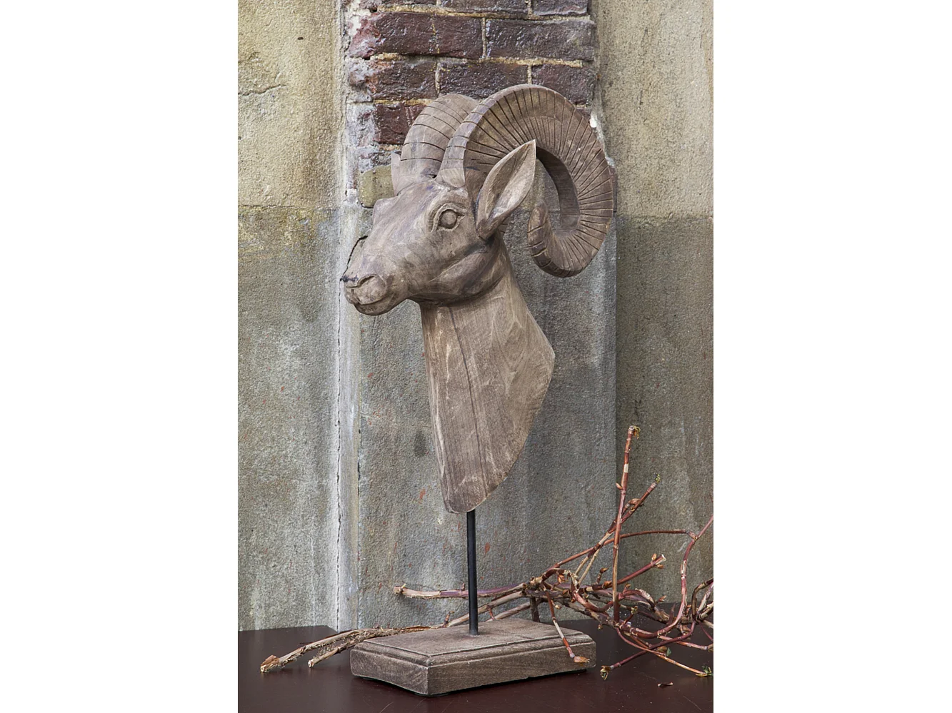 Ornement RAM - 29x23x55cm - Marron