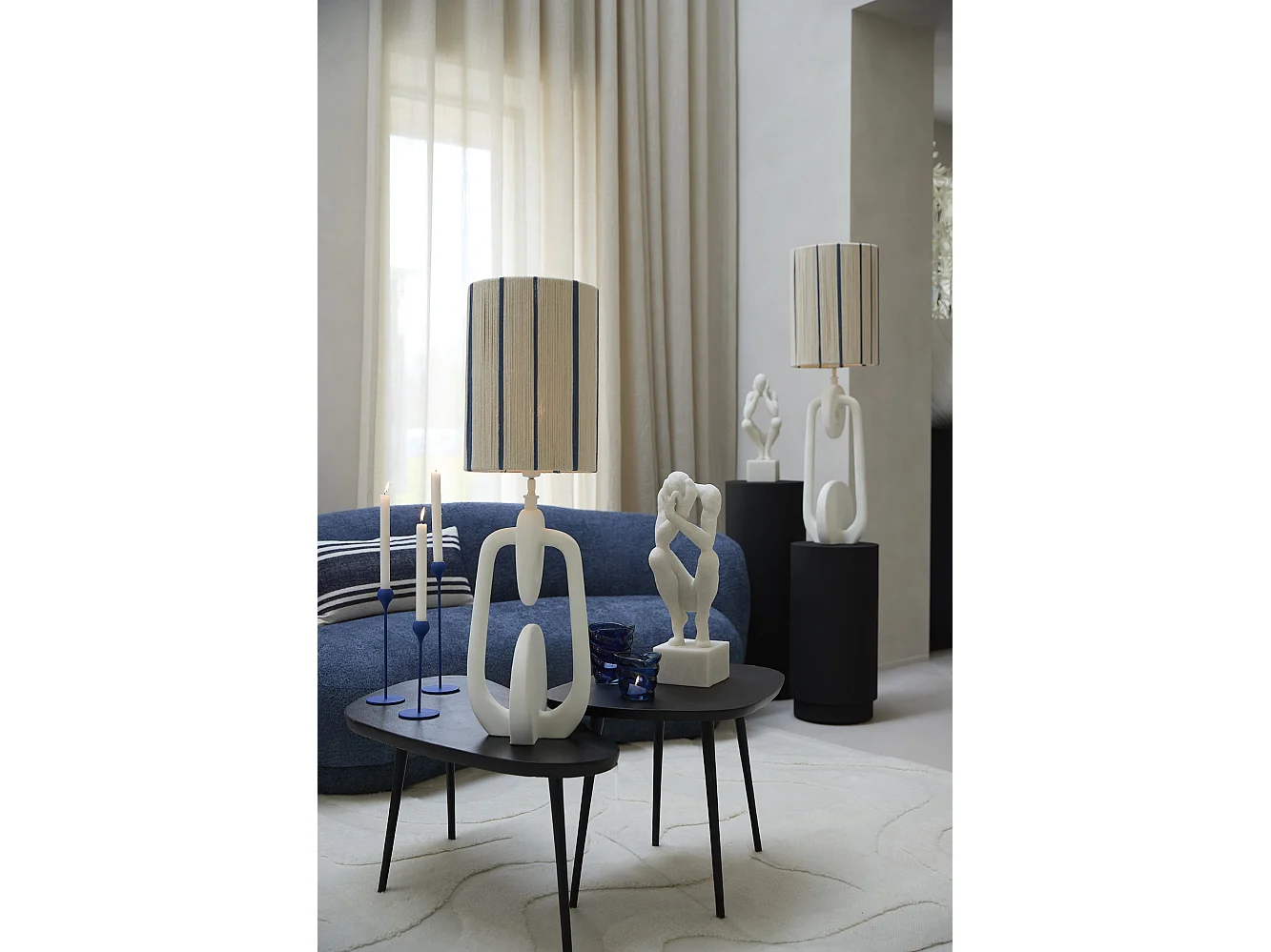 Ornement LOVINAC - 16x19x47cm - Blanc