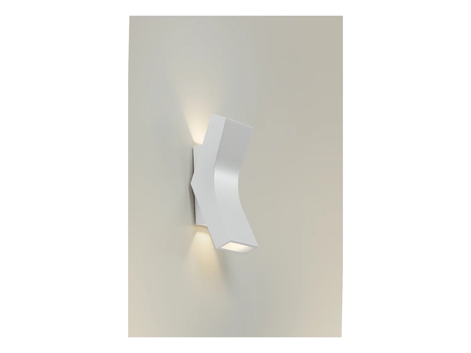 LEDS C4 Applique Bend Led 9W Blanc Chaud - 3000K On-Off Blanc Porcelaine 239Lm