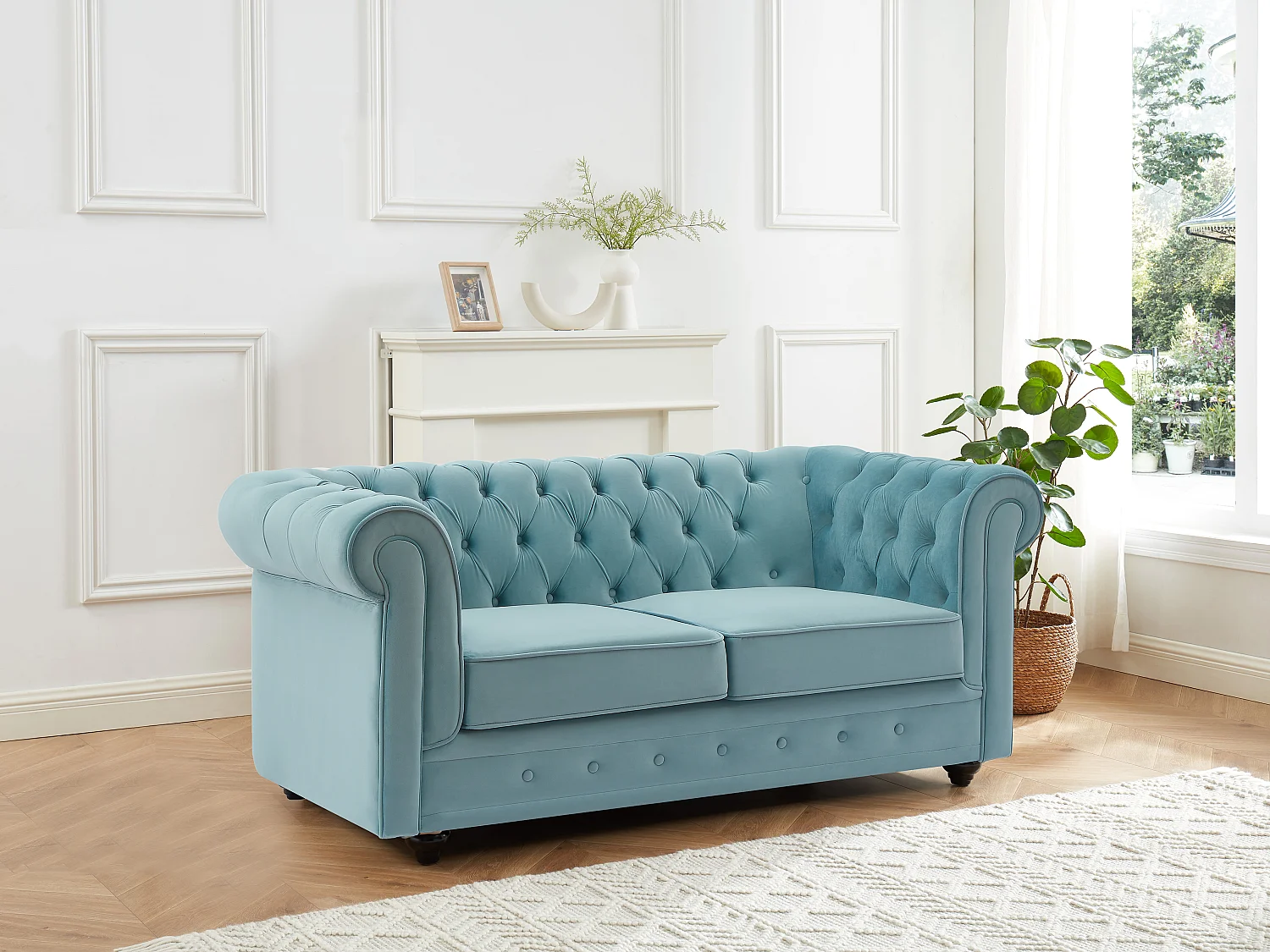 Canapé 2 places en velours bleu pastel CHESTERFIELD