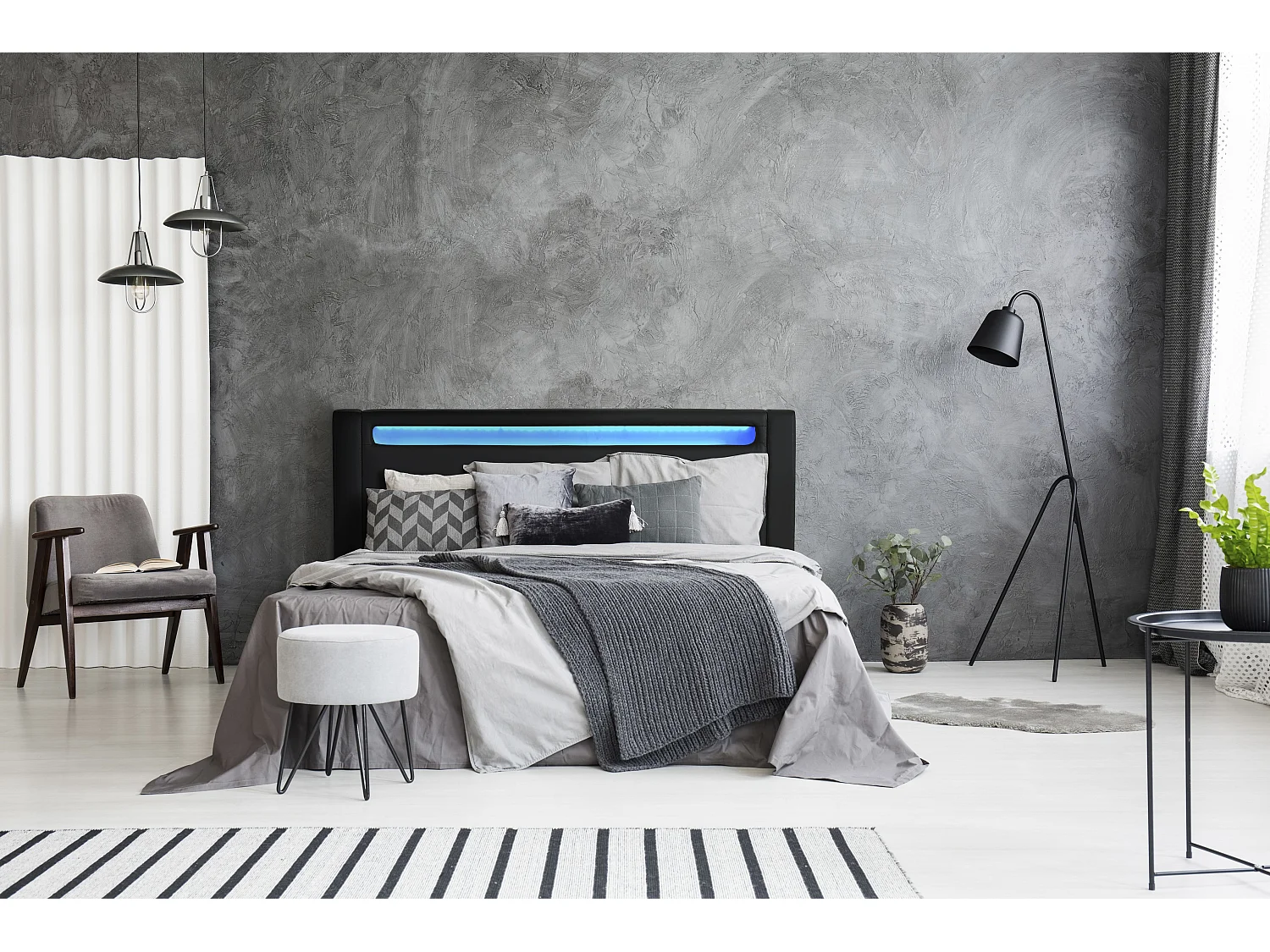 Lit SOLAR LED noir et blanc 140x190 sommier inclus