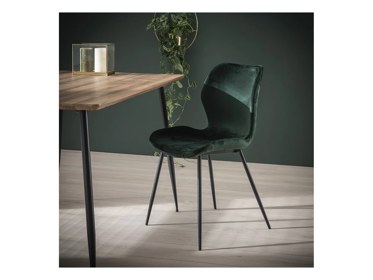 Chaise en velours - Assise coque - Vert - 4 pièces