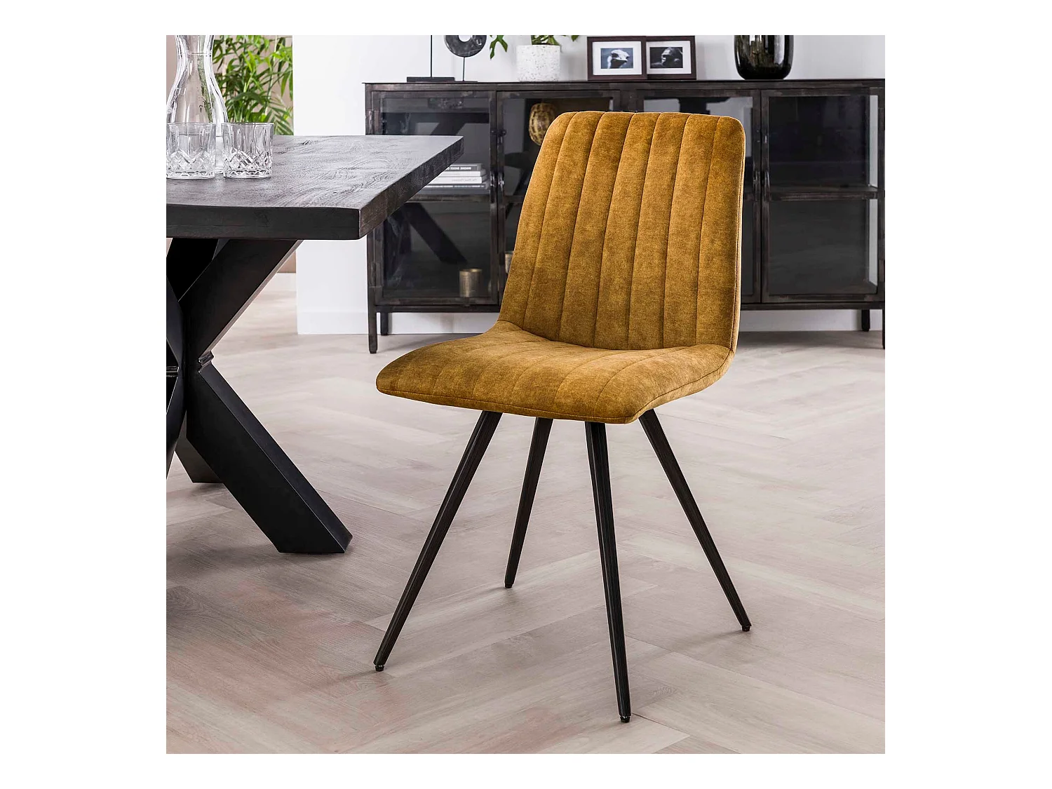 Chaise en velours - Point droit - Couleur or - 4 pièces