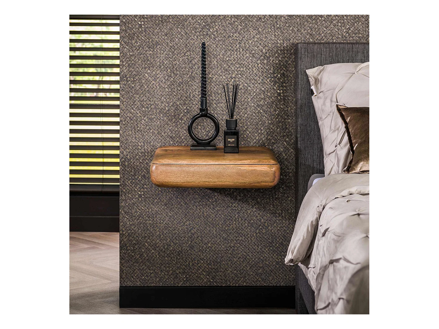 Table de chevet Sleek - Manguier massif naturel