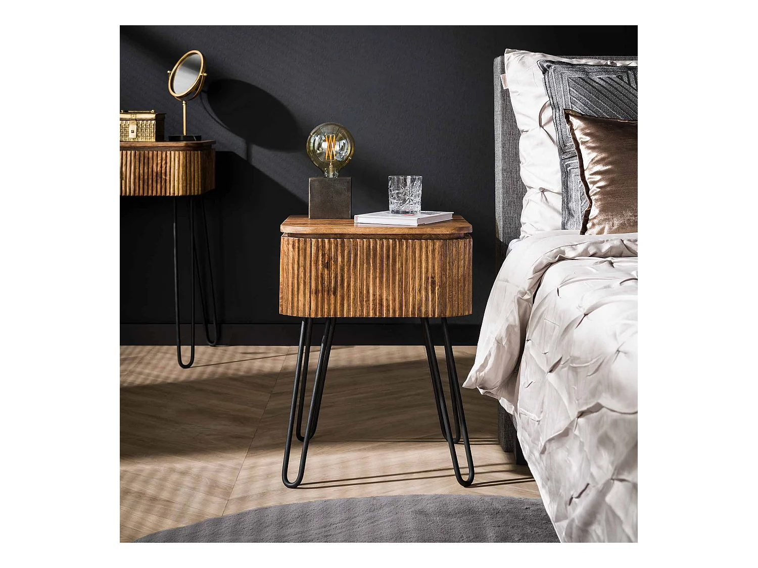 Table de chevet Wave - 1 tiroir - Mangue - Couleur sable