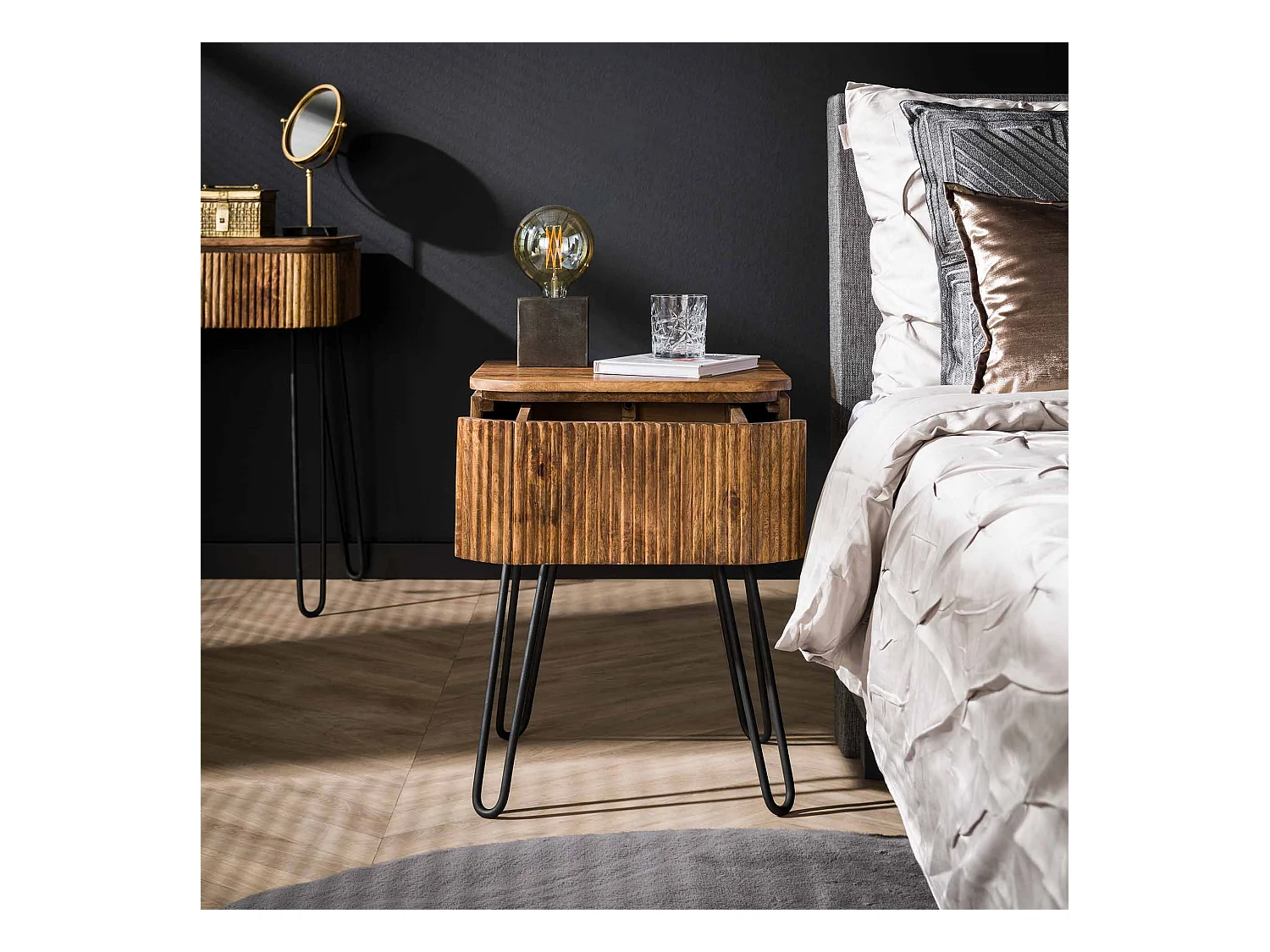 Table de chevet Wave - 1 tiroir - Mangue - Couleur sable