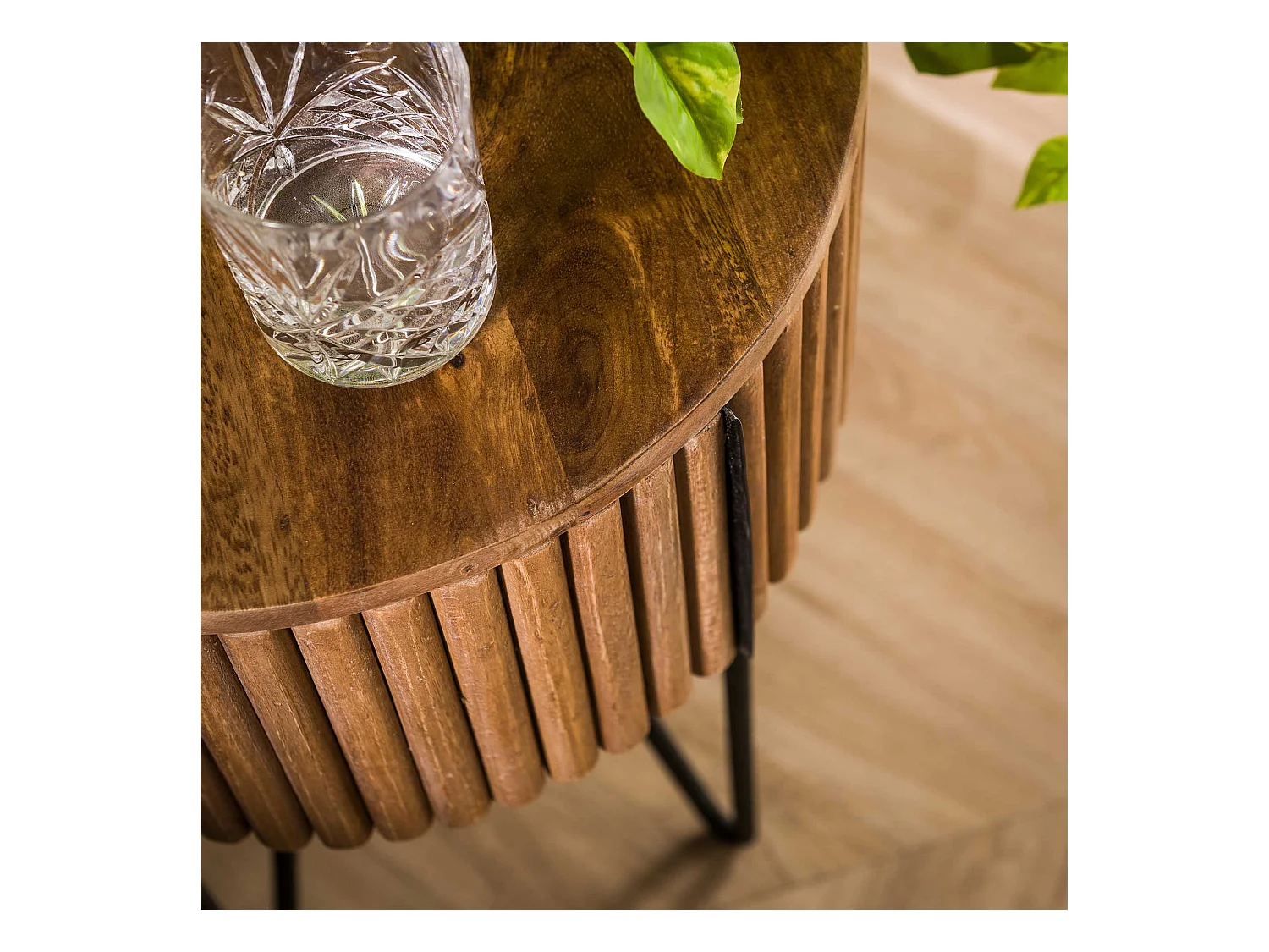 Table de chevet 1L tweak ronde / Couleur sable mangue unie