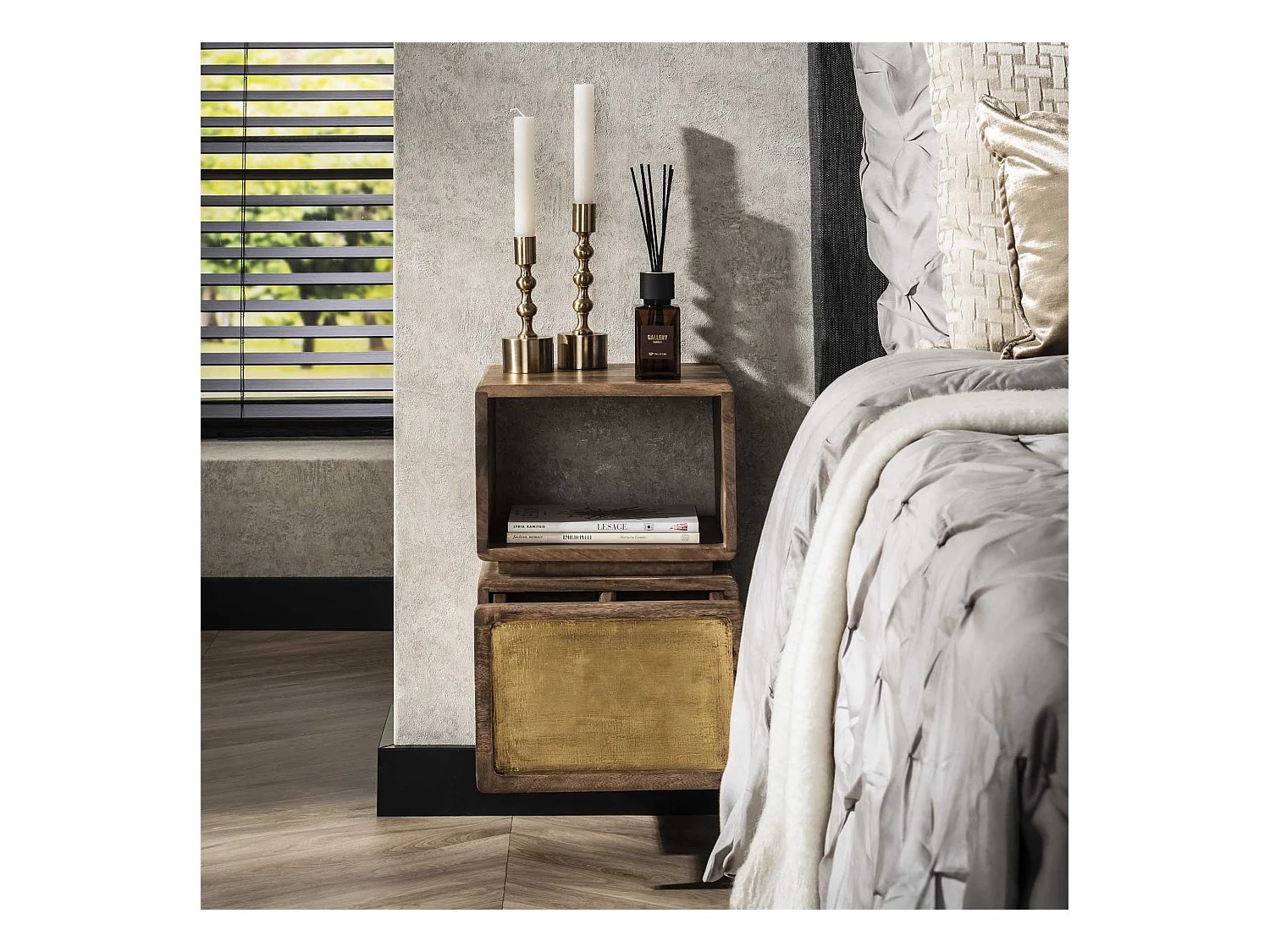 Table de chevet XS Laiton - Manguier massif noir - Largeur 30 cm