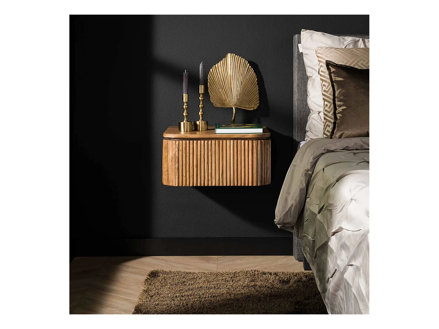 Table de chevet Wave - Suspendue 1 tiroir - Bois de manguier - Couleur sable