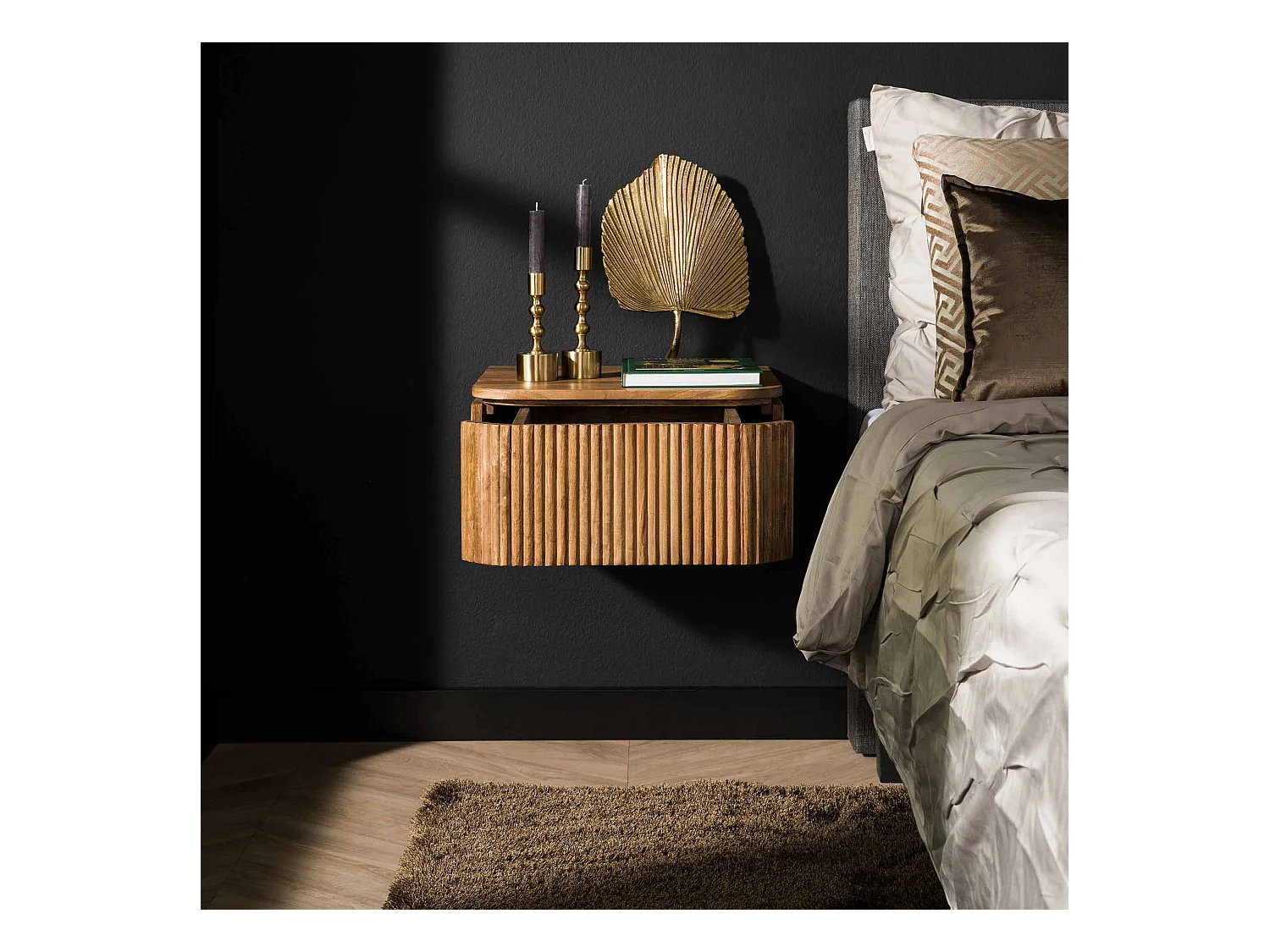 Table de chevet Wave - Suspendue 1 tiroir - Bois de manguier - Couleur sable