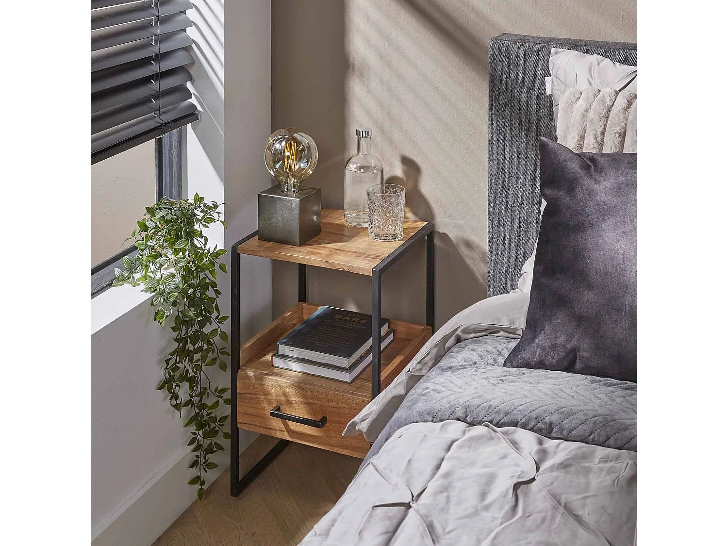 Table de chevet Niche 1L XS - Acacia massif Naturel