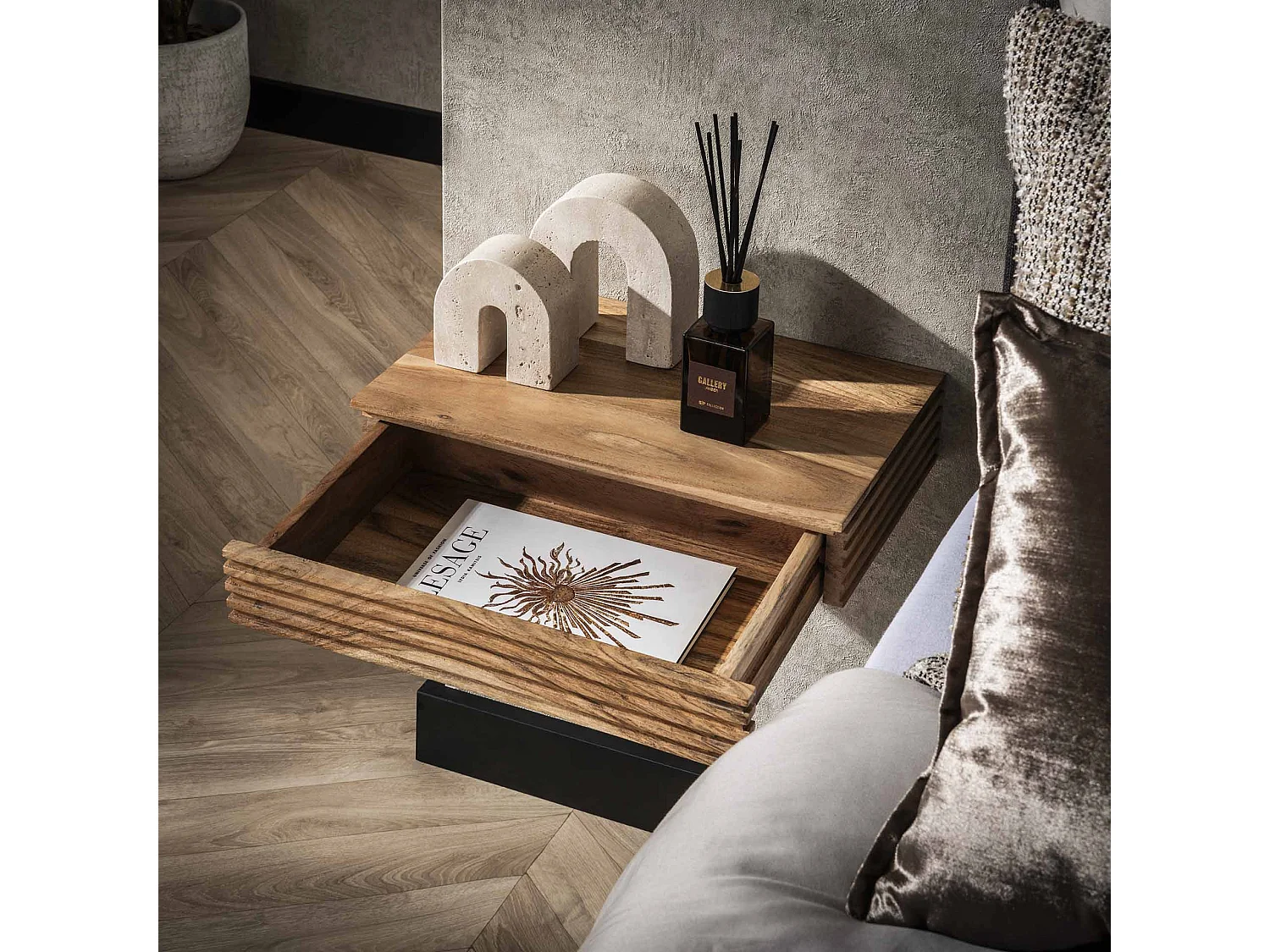 Tables de chevet 2 niveaux en acacia massif naturel (40 cm de large)