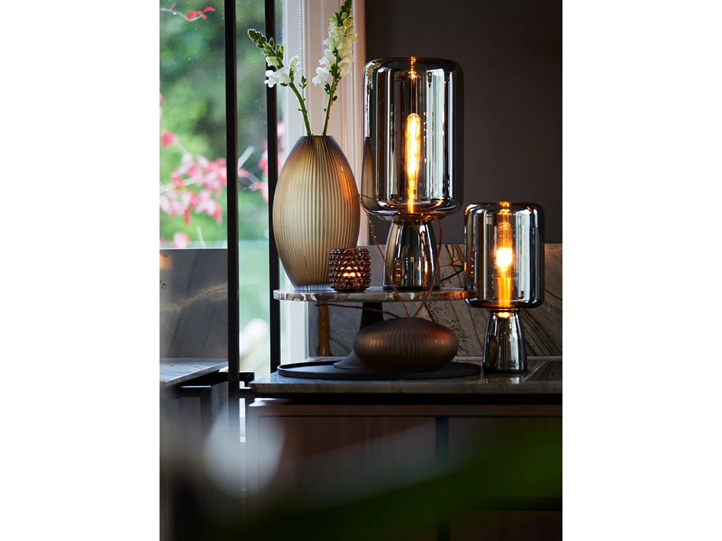 Lámpara de mesa LOTTA - Ø16x32cm - Negro