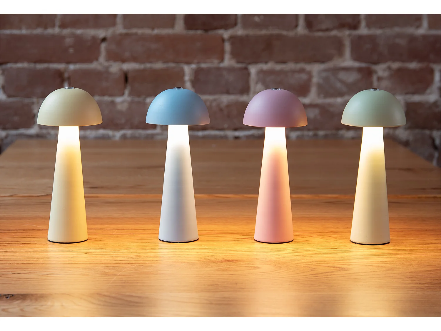 Lampe de table Mini LED Dome - Bleu doux