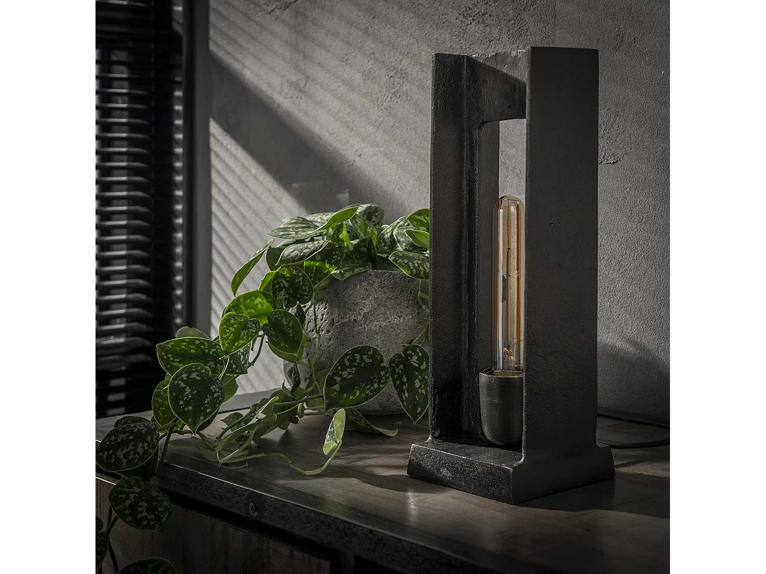 Tischlampe H-Profil - Industrielampe - Grau/Schwarz