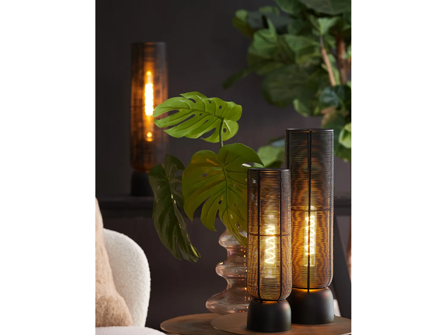 Lampe de table LEZUZA - 13,5x13,5x49,5cm - Noir