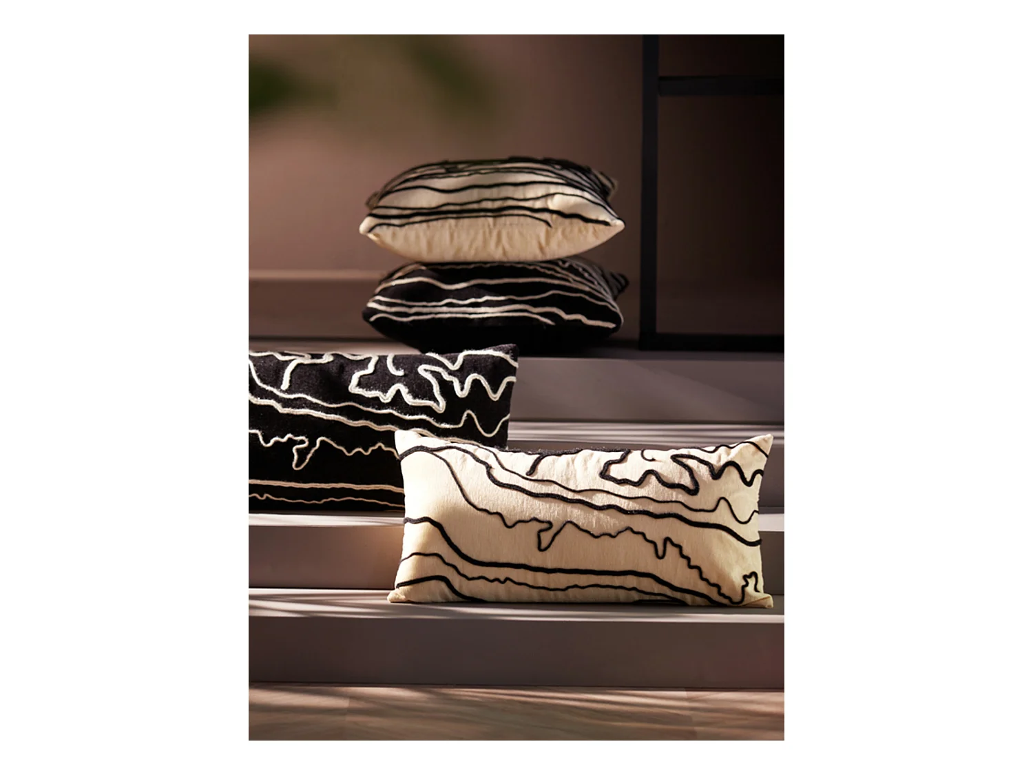 Coussin CASTRO - 45x45cm - Noir