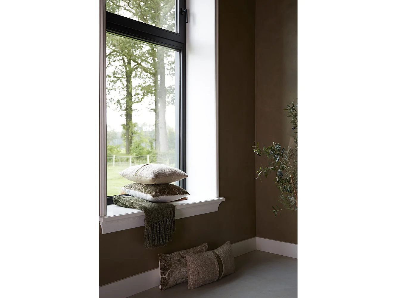 Kussen LEVIS - 60x30x10cm - Bruin