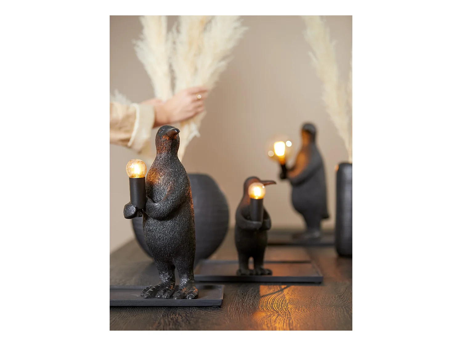 Lampe de table PENGUIN - 16x13x34cm - Noir