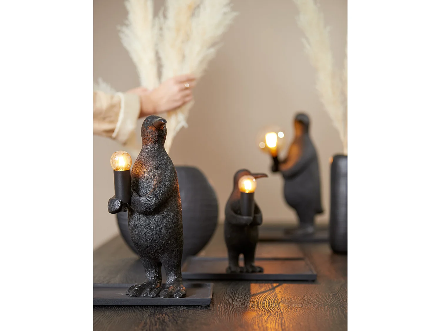 Lampe de table PENGUIN - 16x13x34cm - Noir