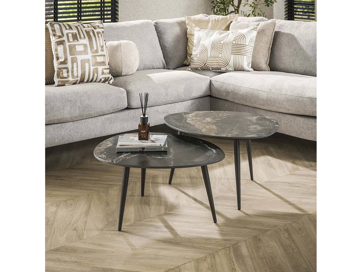 Ensemble de 2 tables basses Organic Fossil - Céramique noire