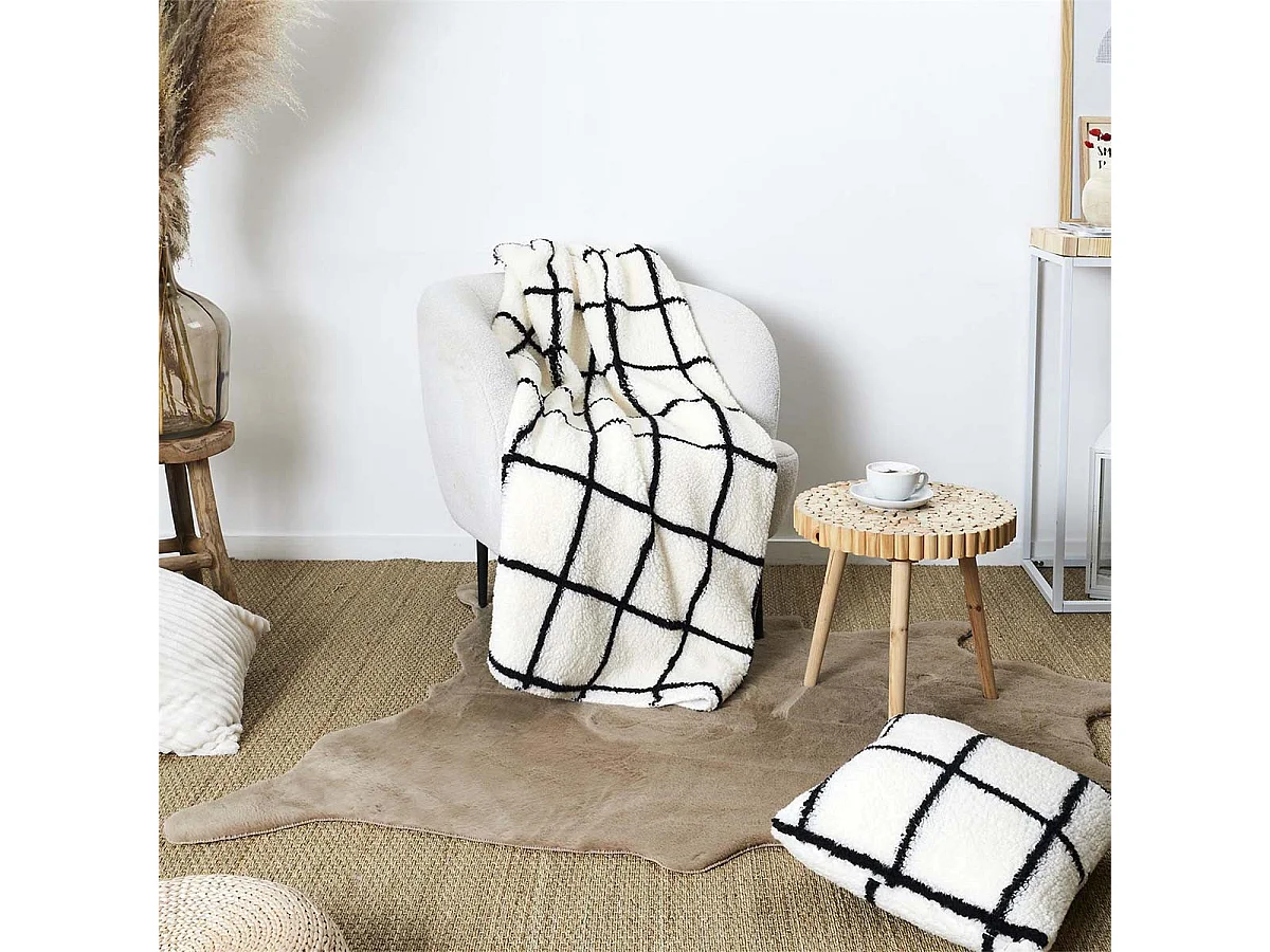 Plaid Sherpa 130x160cm Blanc à Carreaux Noirs - SHELLY