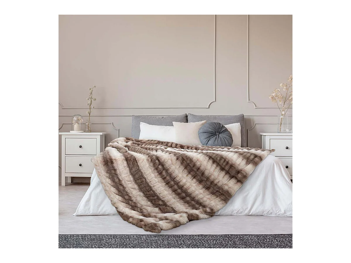 Plaid Ultra Doux 140x200cm Imitation Fourrure Texturée Marron et Crème - ICONIC