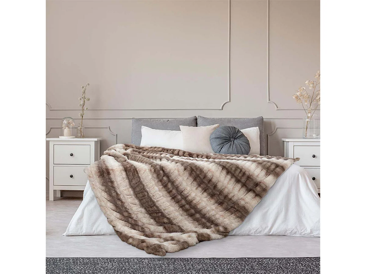 Plaid Ultra Doux 140x200cm Imitation Fourrure Texturée Marron et Crème - ICONIC