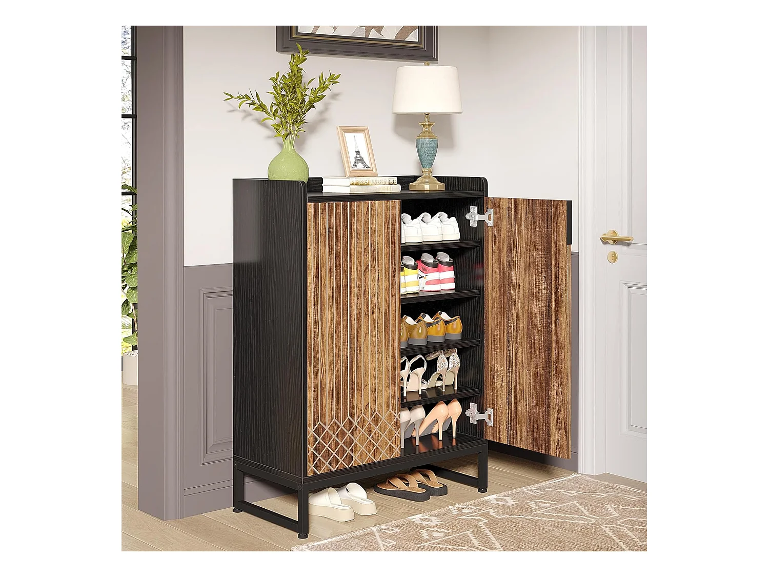 25 par szafek na buty, duża szafka z półkami i czarną ramą do przedpokoju