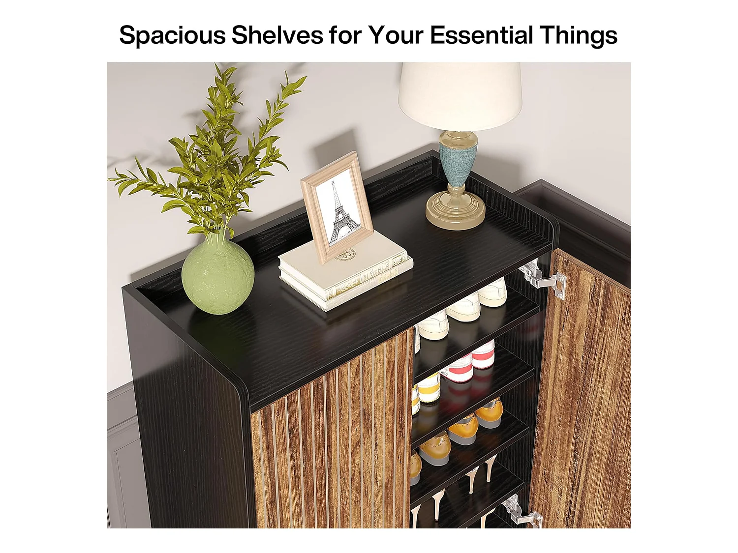 25 par szafek na buty, duża szafka z półkami i czarną ramą do przedpokoju