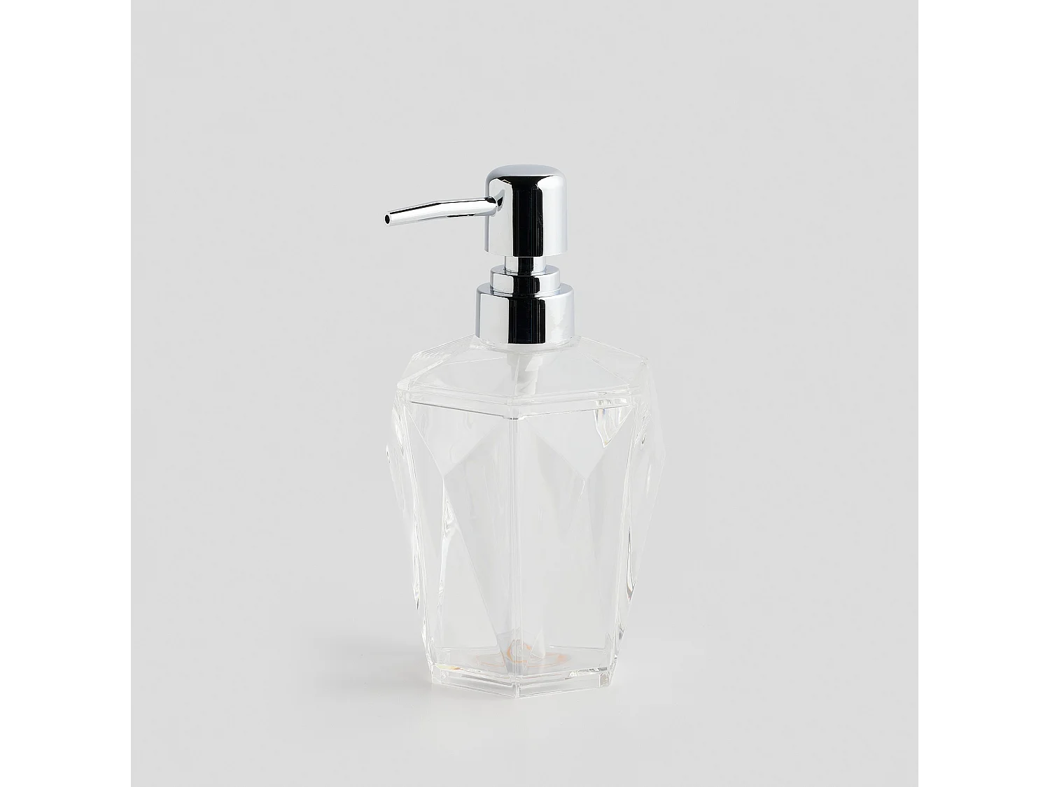 Distributeur de savon Bright moyennement transparent 17x9.2
