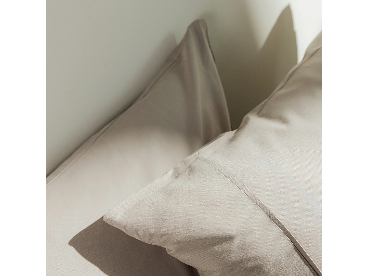 Luxuriöse Satin-Bettwäsche Set Beige 160x200 cm