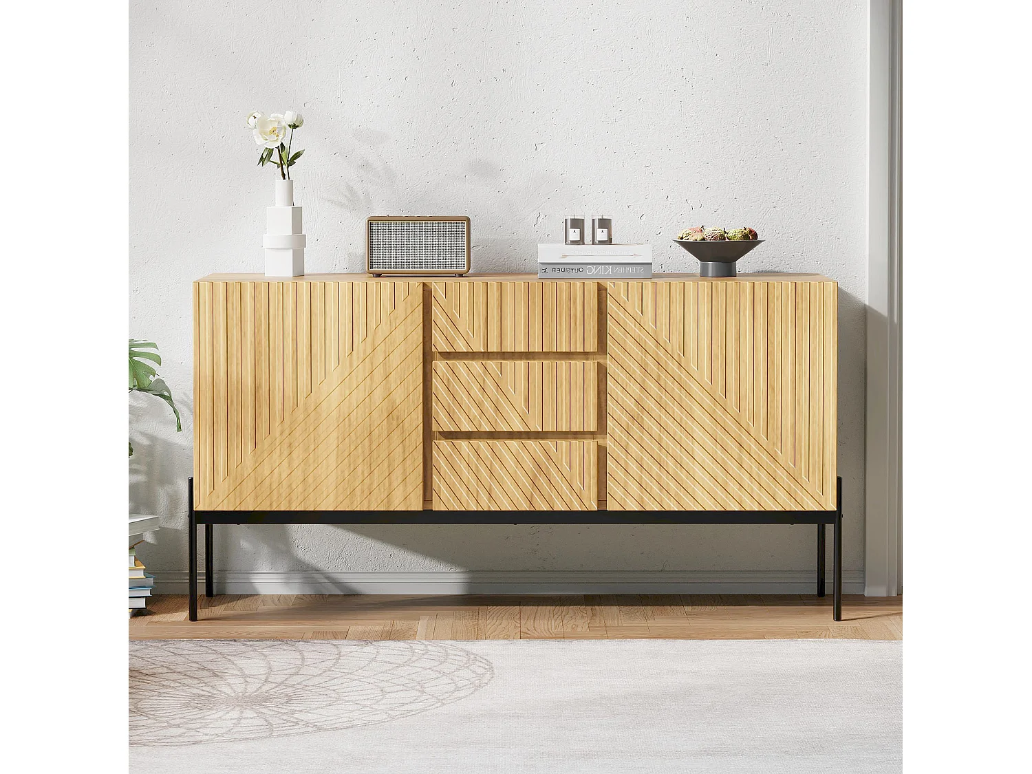 Lage dressoir - 140 x 40 x 75 cm - met 2 deuren en 3 laden - metalen poten - tv-meubel / ladekast - spaanplaat - naturel