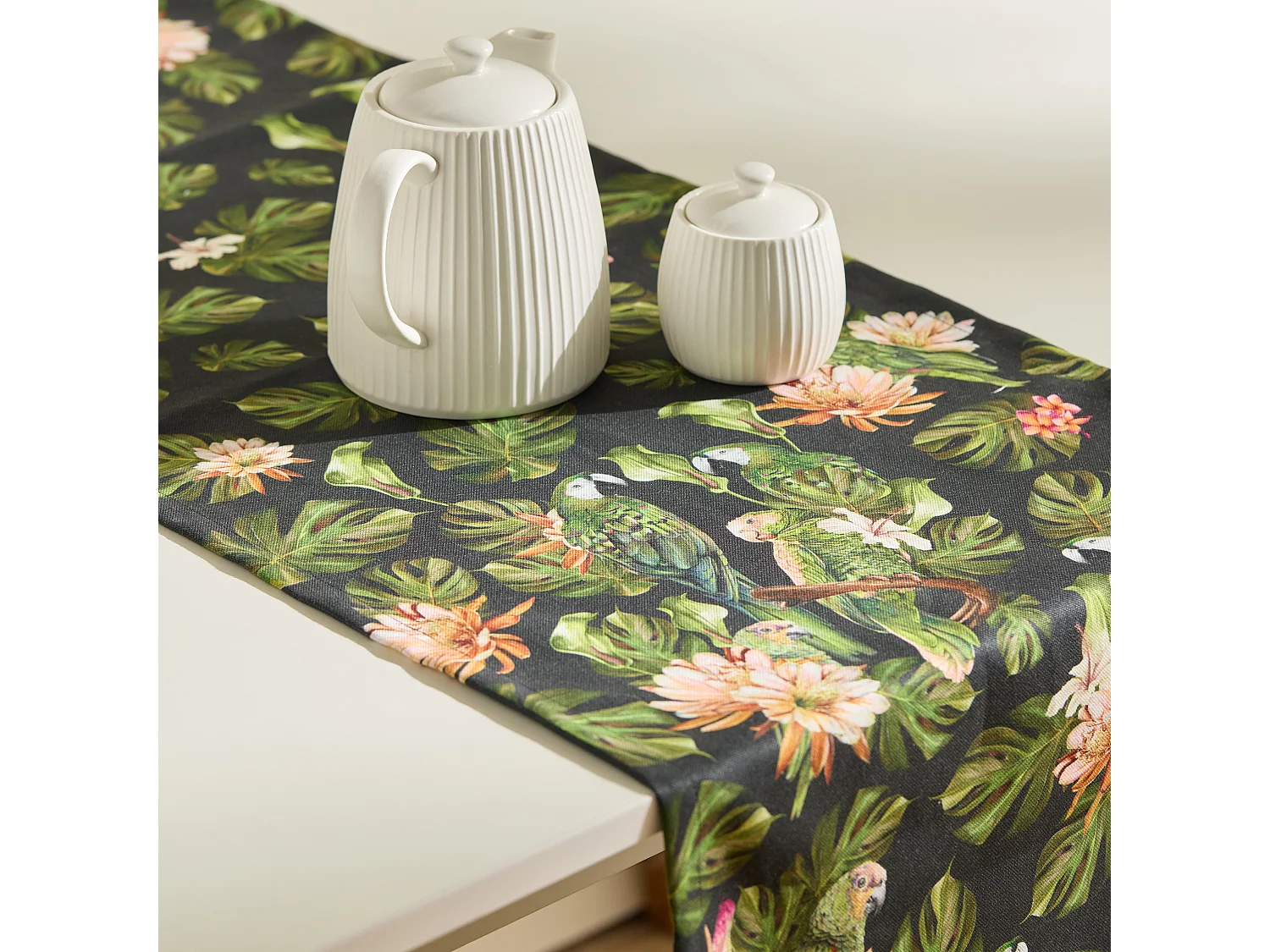 Tischläufer Piroso dunkelgrün 40 x 180