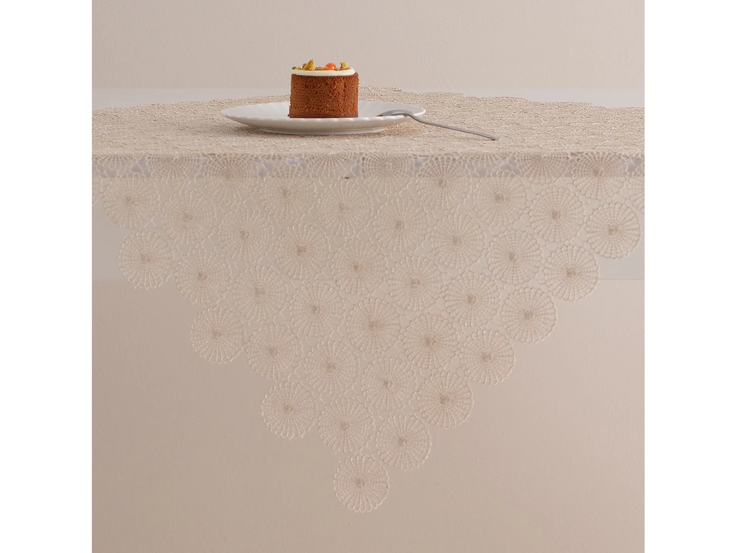 Tischdecke Beaulieu helles Gold 80 x 80