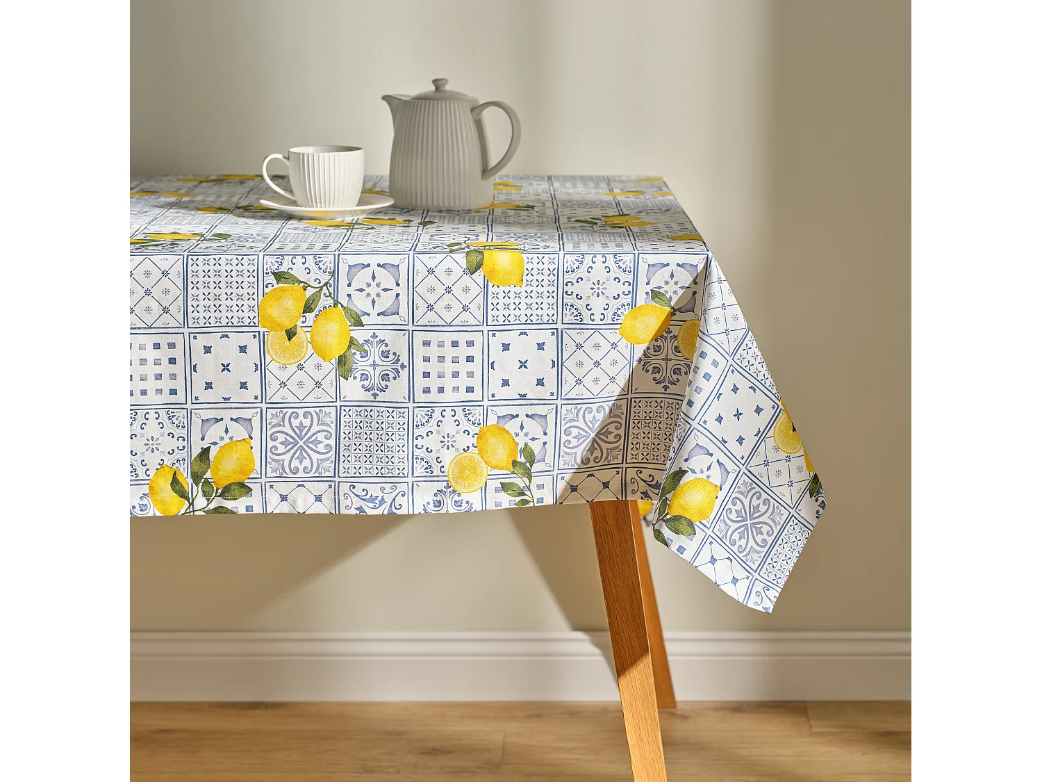 Tischdecke Alaiollo mittelweiß 150 x 220