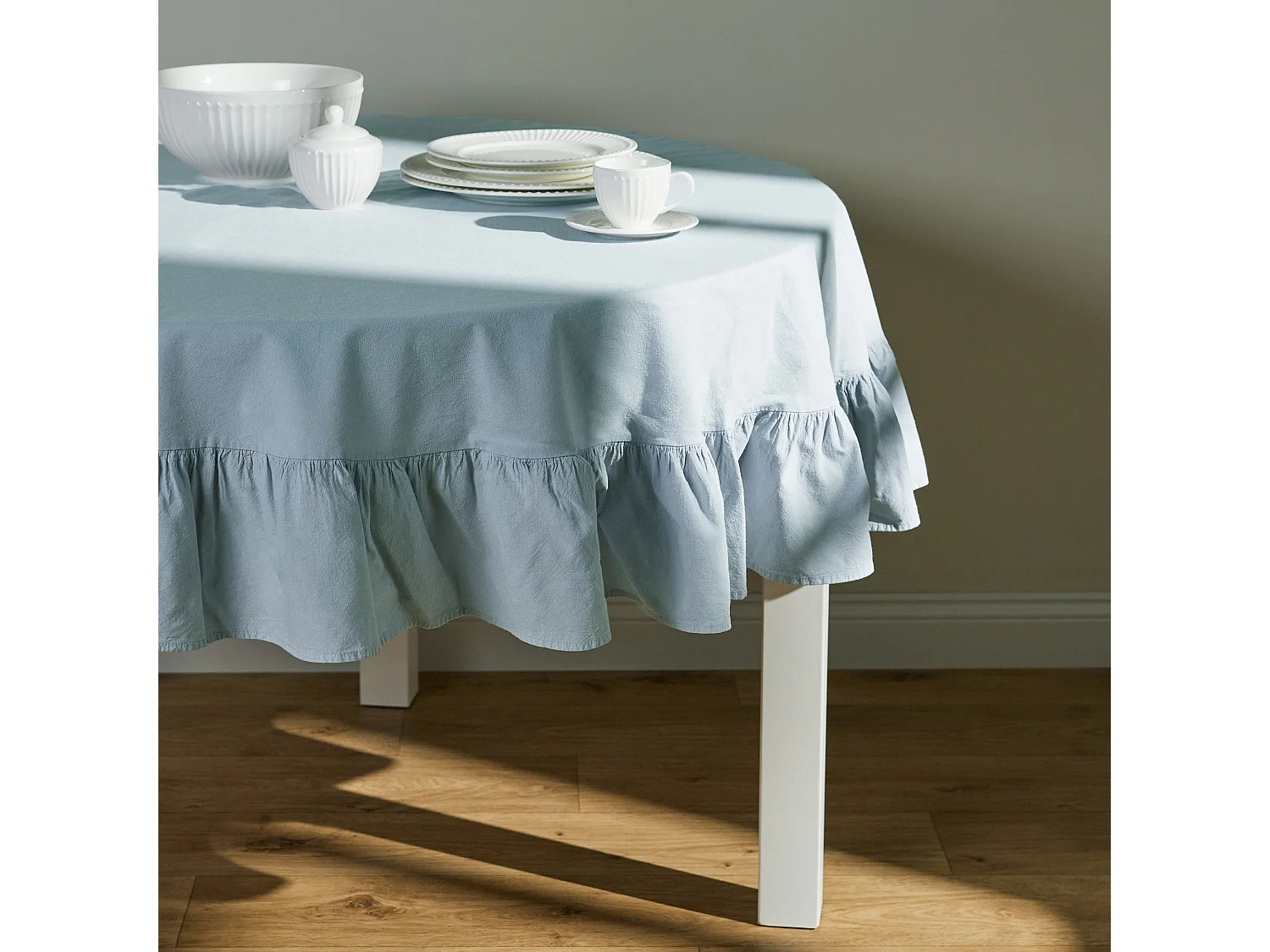 Nappe Unicolore Falbines Bleu Clair 160