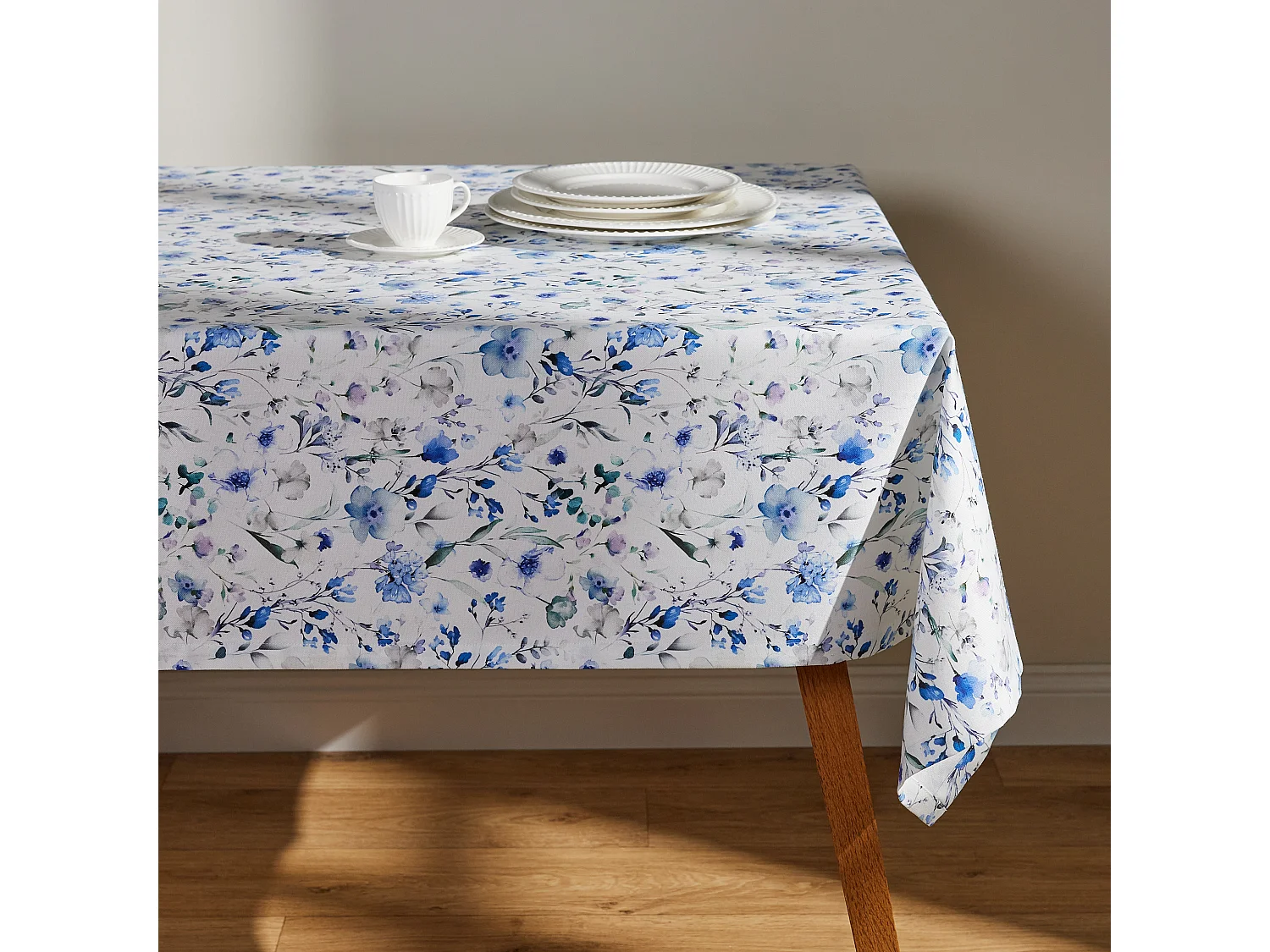 Tischdecke Louisano mittelblau 130 x 180