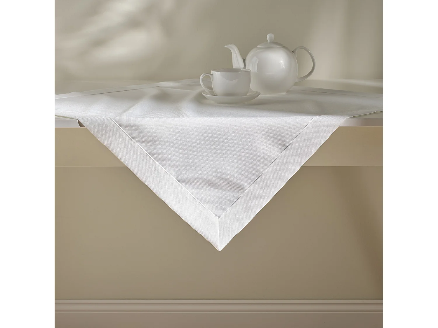 Serviette Lumiere3 Blanc Moyen 80x80