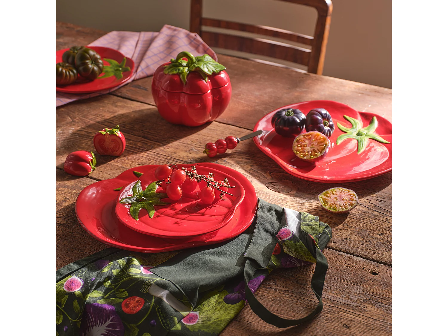 Servierteller Tomatino mittelrot 4.5 x 33 x 31