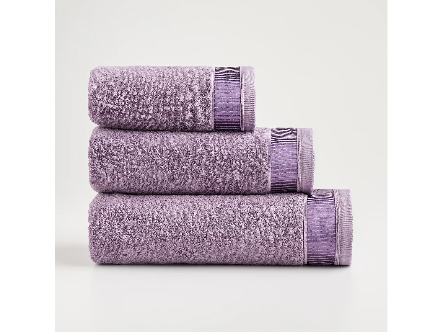 Serviette De Bain Alicanty Violet Moyen 100 x 150