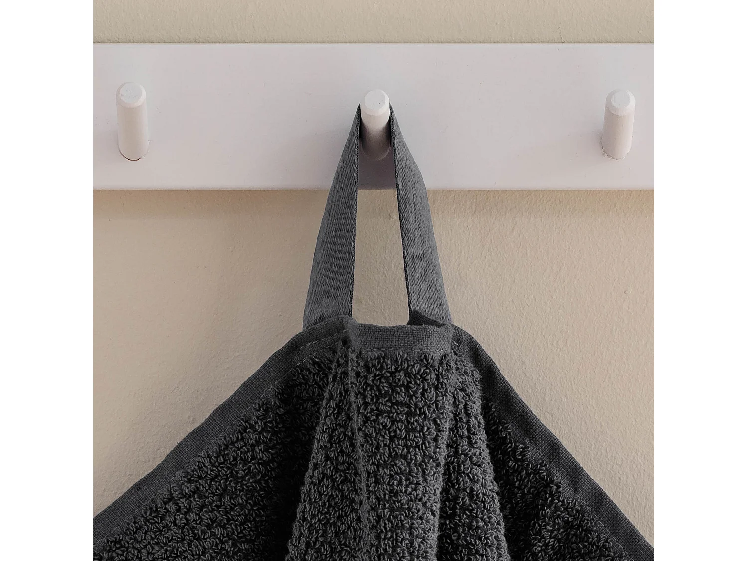 Serviette De Bain Strippo Gris Foncé 100x140