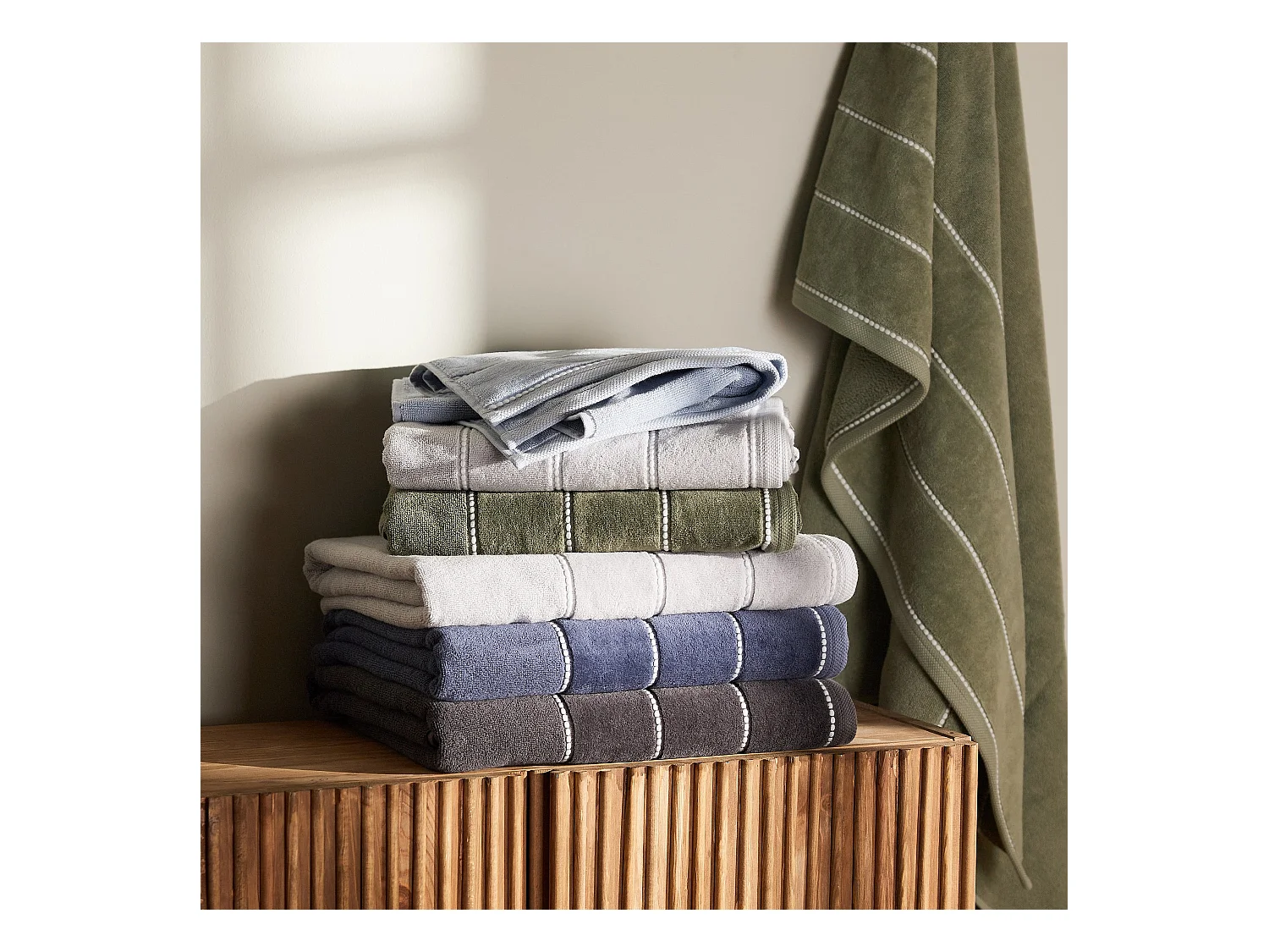 Serviette De Bain Velly Gris Foncé 70 x 130