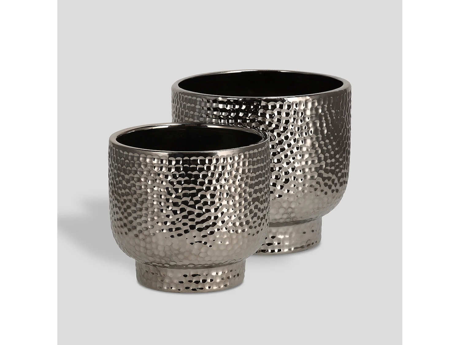 Blumentopf Maya aus Silber-Steinzeug, stilvoll & modern