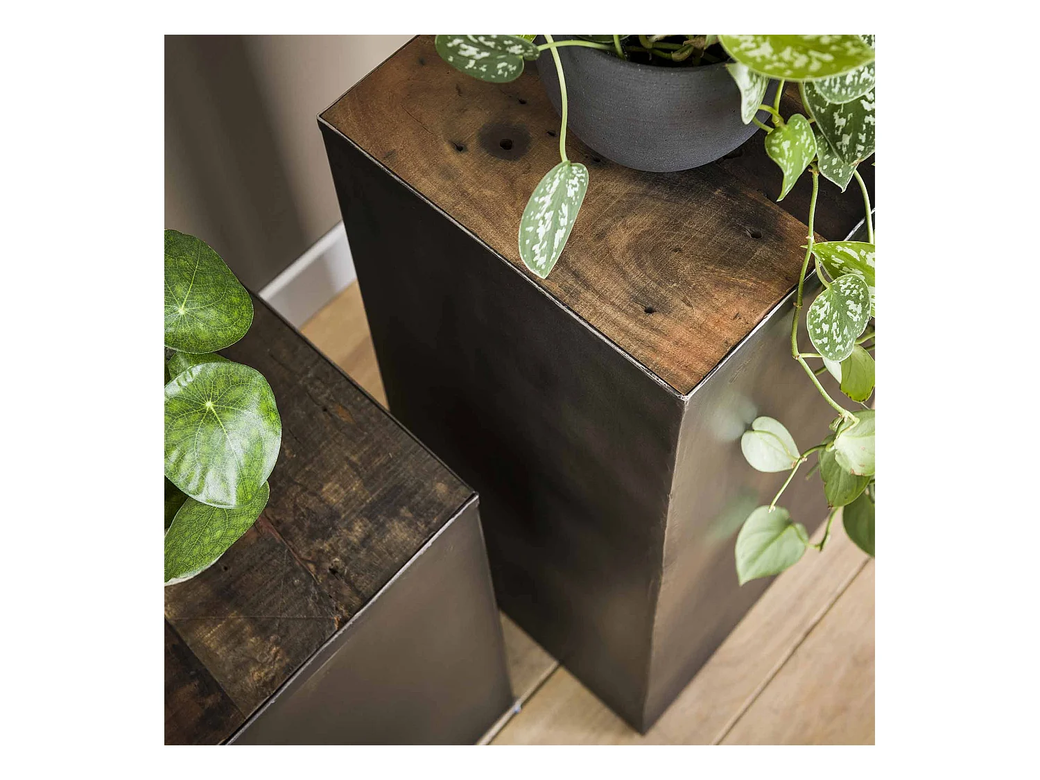 Table à fleurs 50 Raft - Colonne à fleurs - Métal noir - 30x30x50