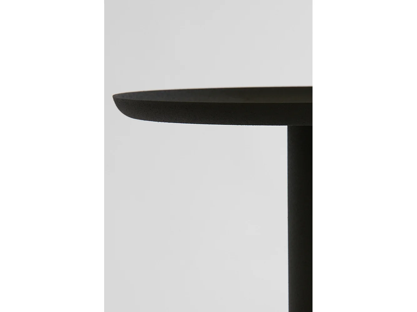 Table d'appoint MILAKI - Ø39x52cm - Noir