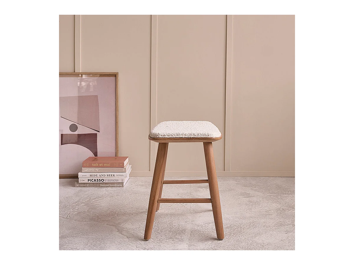 Set di 2 sgabelli in teak massello e tessuto bouclé, 45 cm